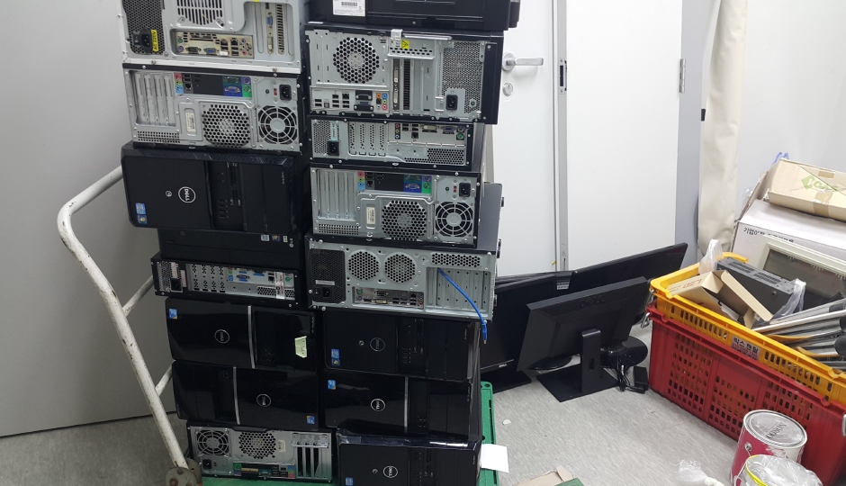 관악구 / 영어학원 / PC,모니터 / 약 20대