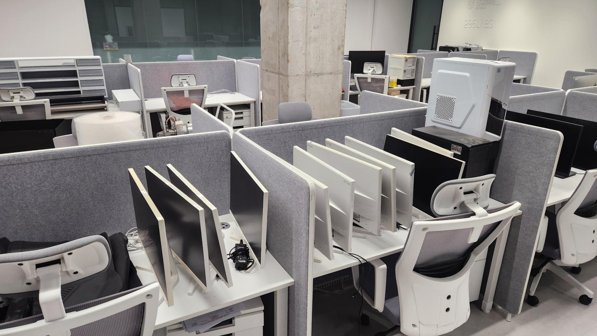 신사동 / 사무실 / PC,모니터 / 약 100대