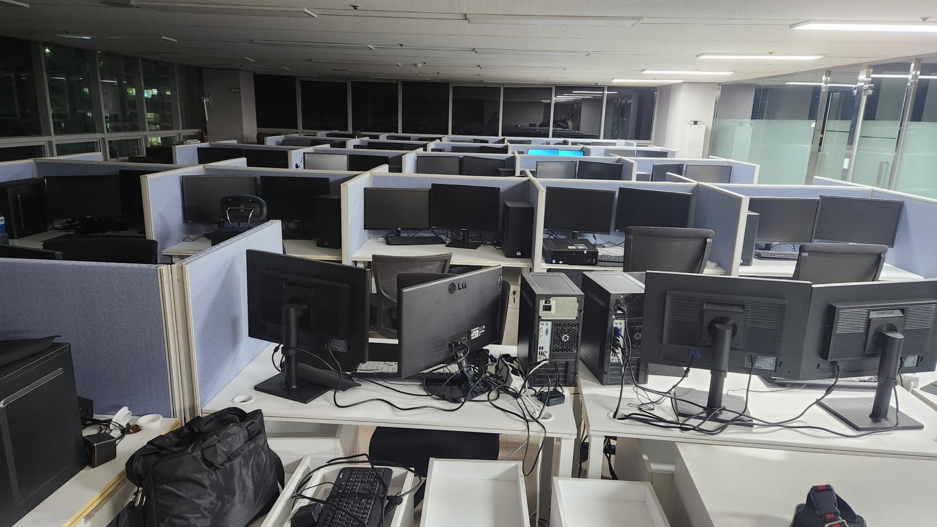 가평군 / 사무실 / 노트북,PC,모니터 / 약 800대