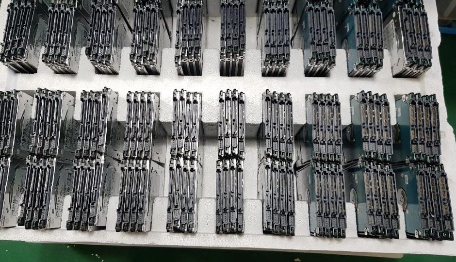 가산 / IT업체 사무실 / 노트북용 HDD / 약 1000개