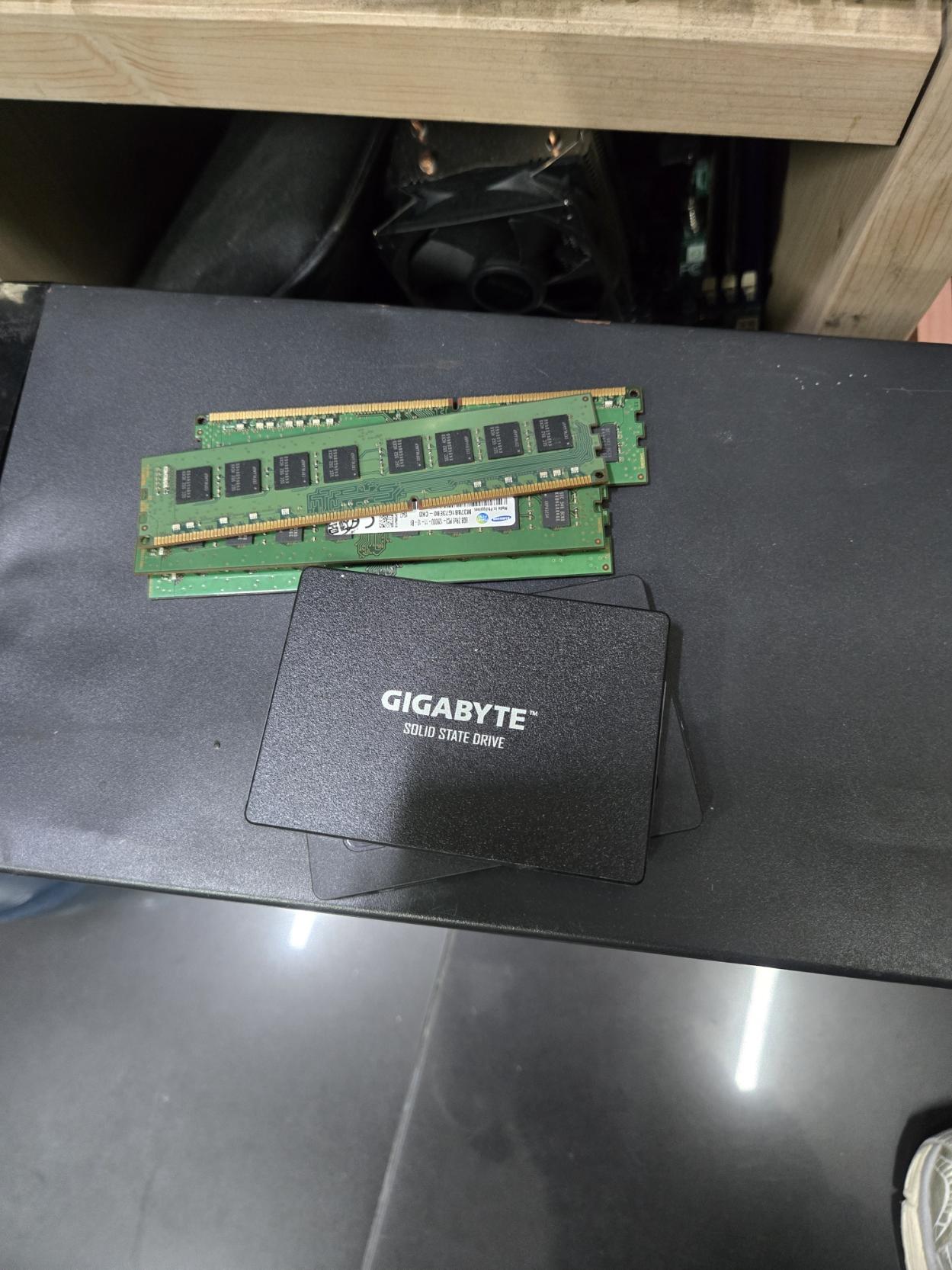 서울 / 방문매입 / 램,SSD,PC / 약 1박스