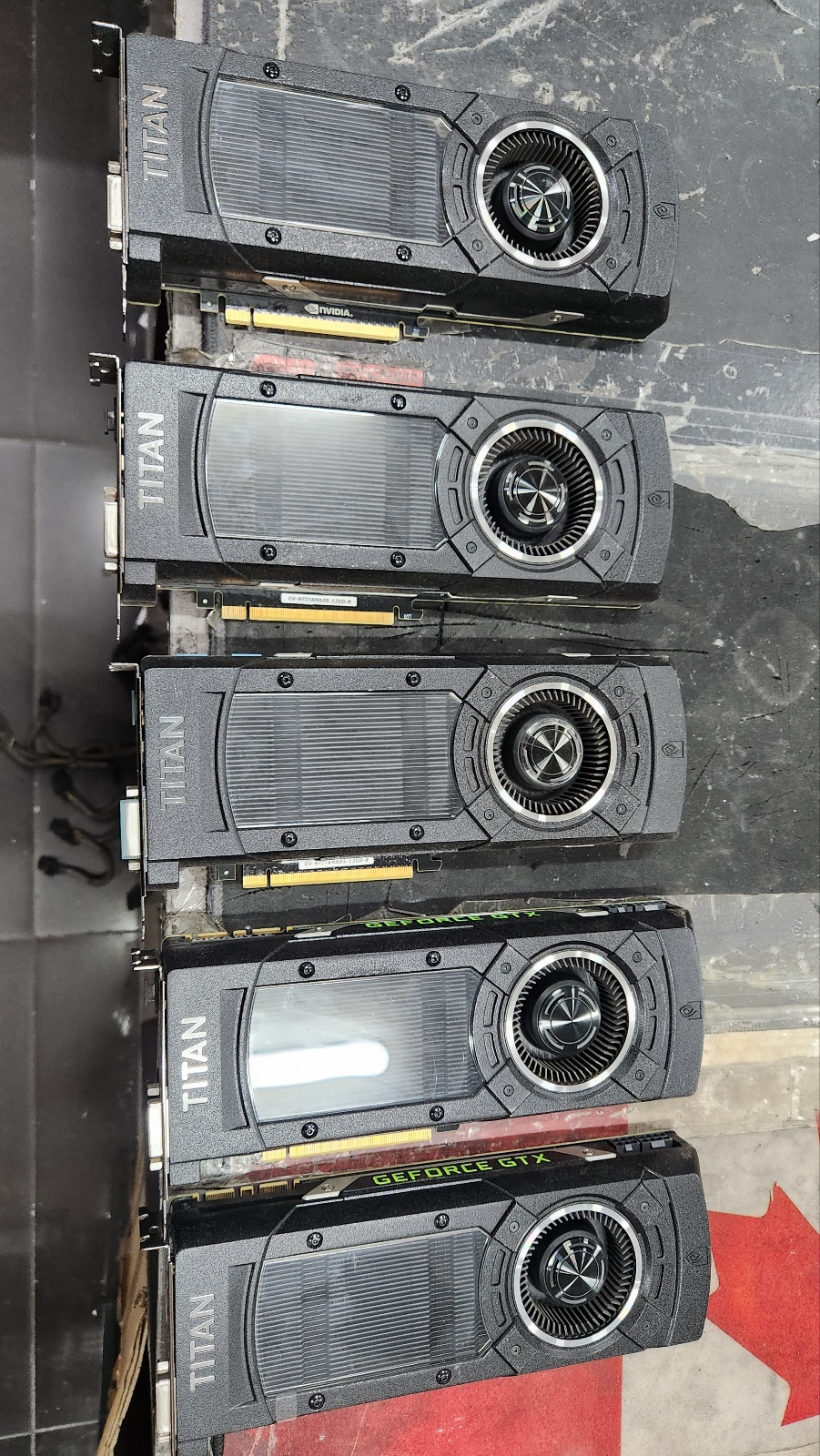 성일동 / 택배매입 / 그래픽카드 / 약 1박스