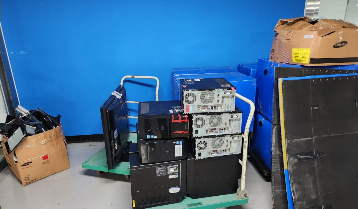 종로 / 사무실 / PC,모니터 / 약 20대