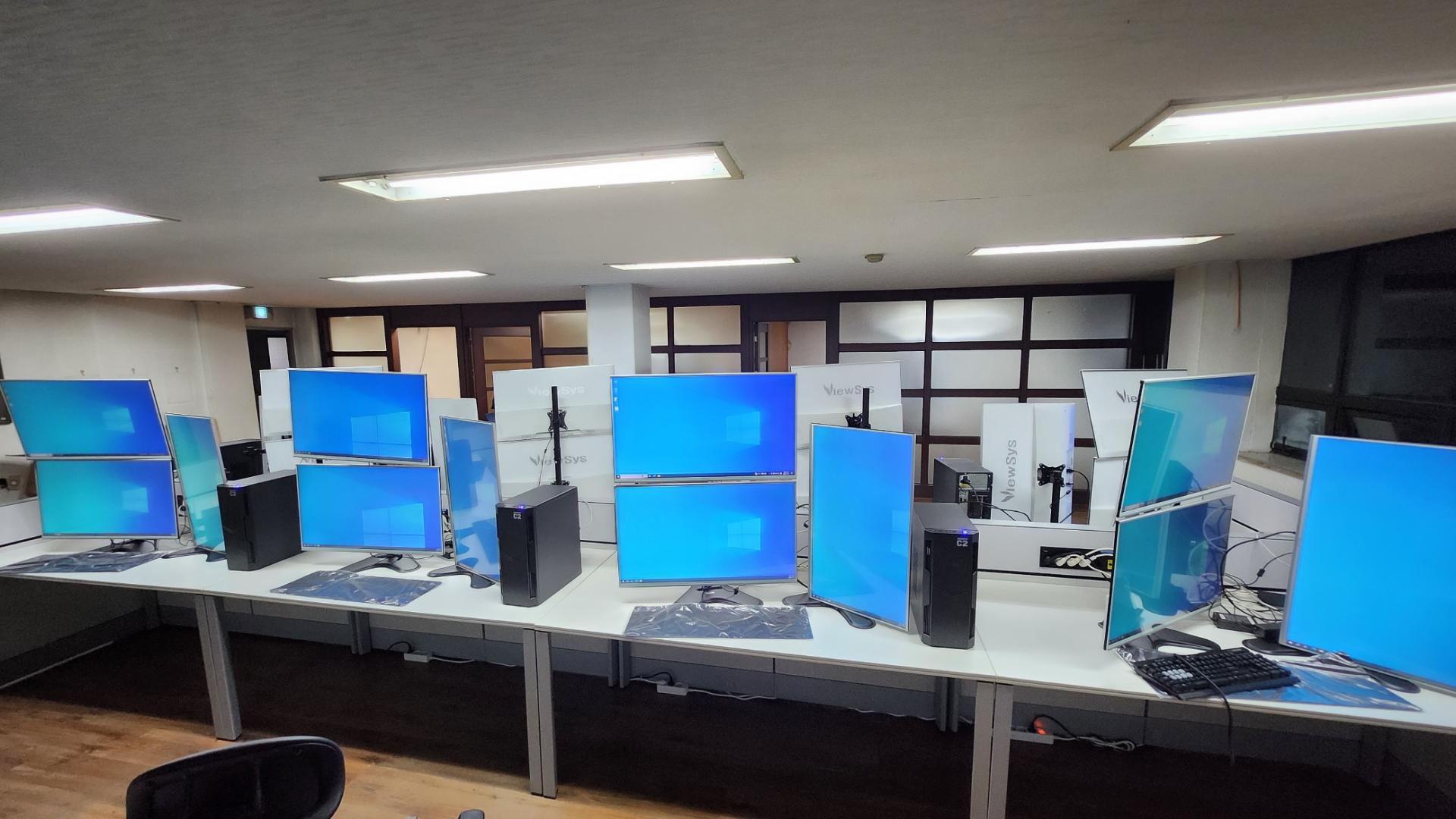 양재동 / 사무실 / PC,모니터 / 약 55대